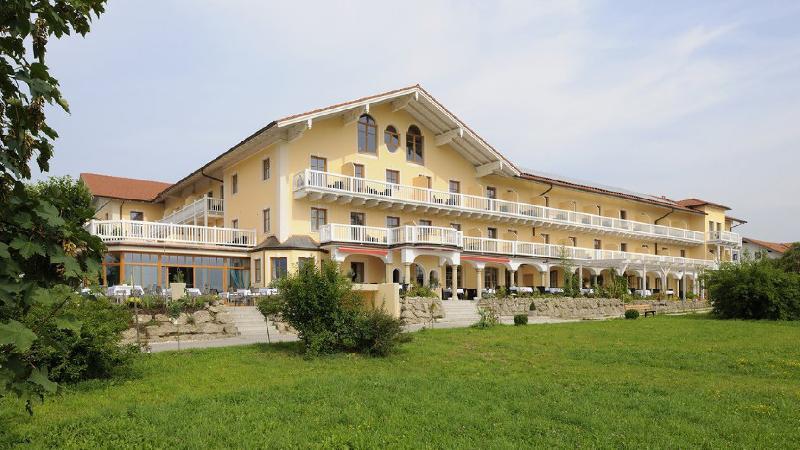 Wellness Natur Resort Gut Edermann Teisendorf Exterior foto
